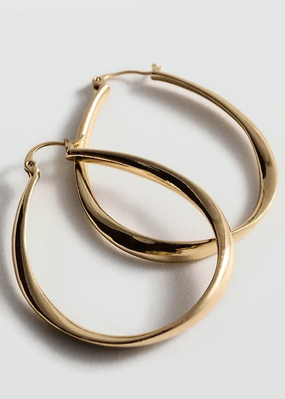 Oval hoop earrings