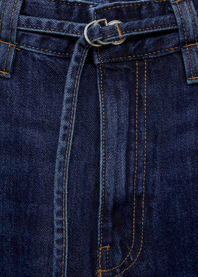 Wide-leg jeans with belt