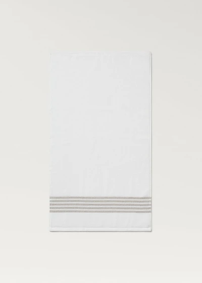 Bath towel with contrasting trim