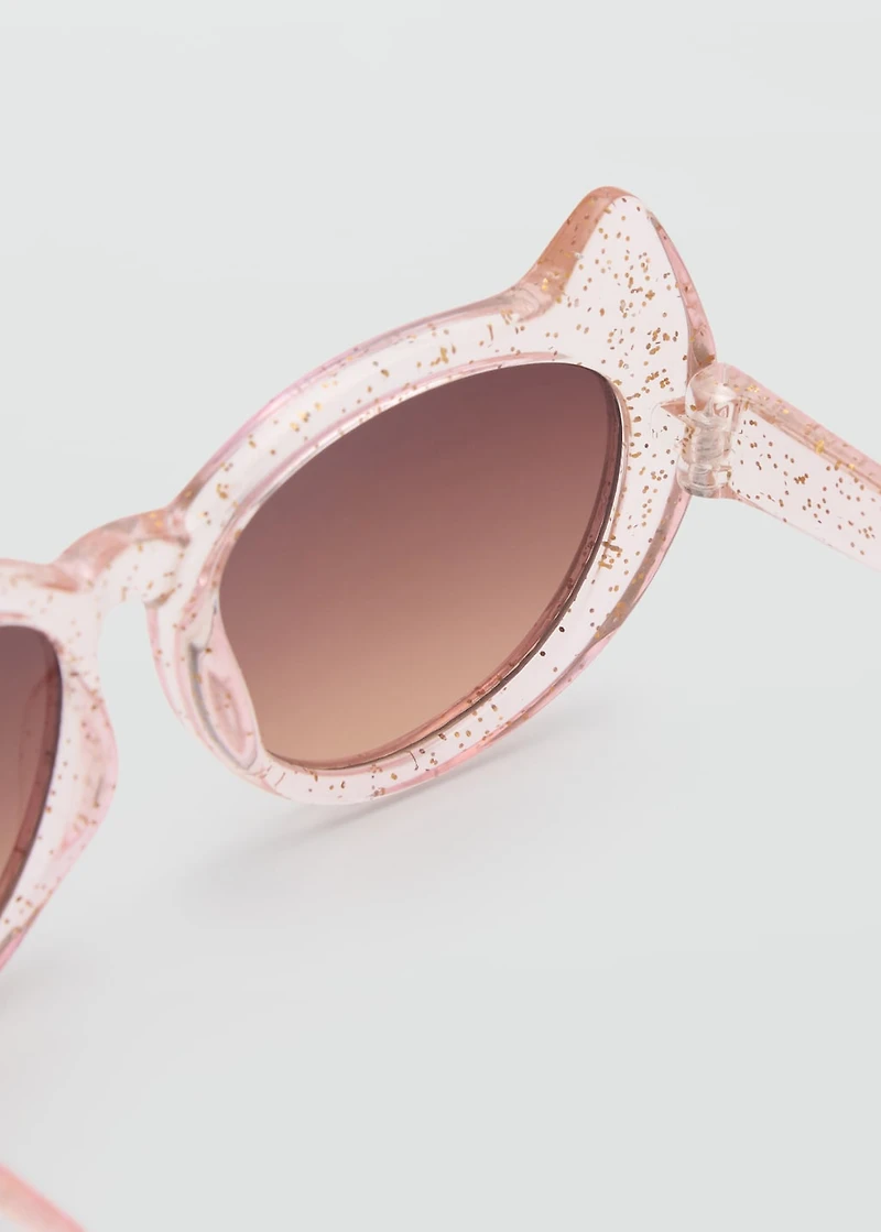 Maxi-frame sunglasses