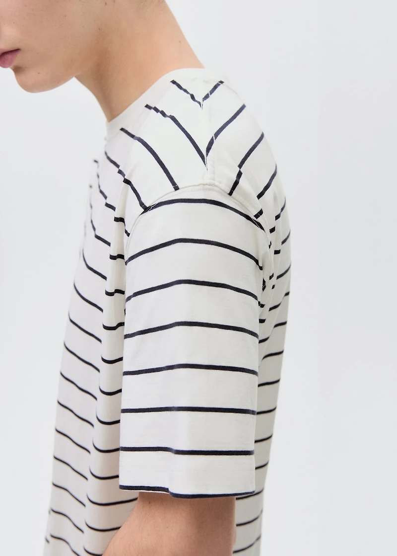 Striped short-sleeved t-shirt