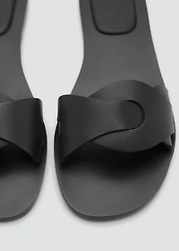 Leather straps sandals