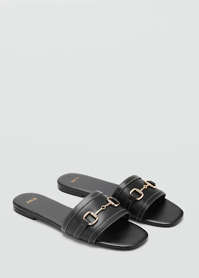 Buckle leather sandals