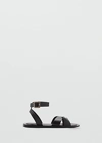 Leather sandals with buckle strap