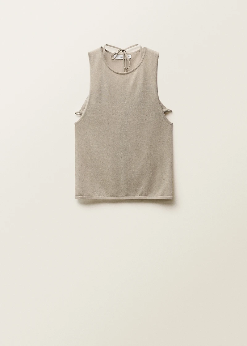 Contrasting knit top