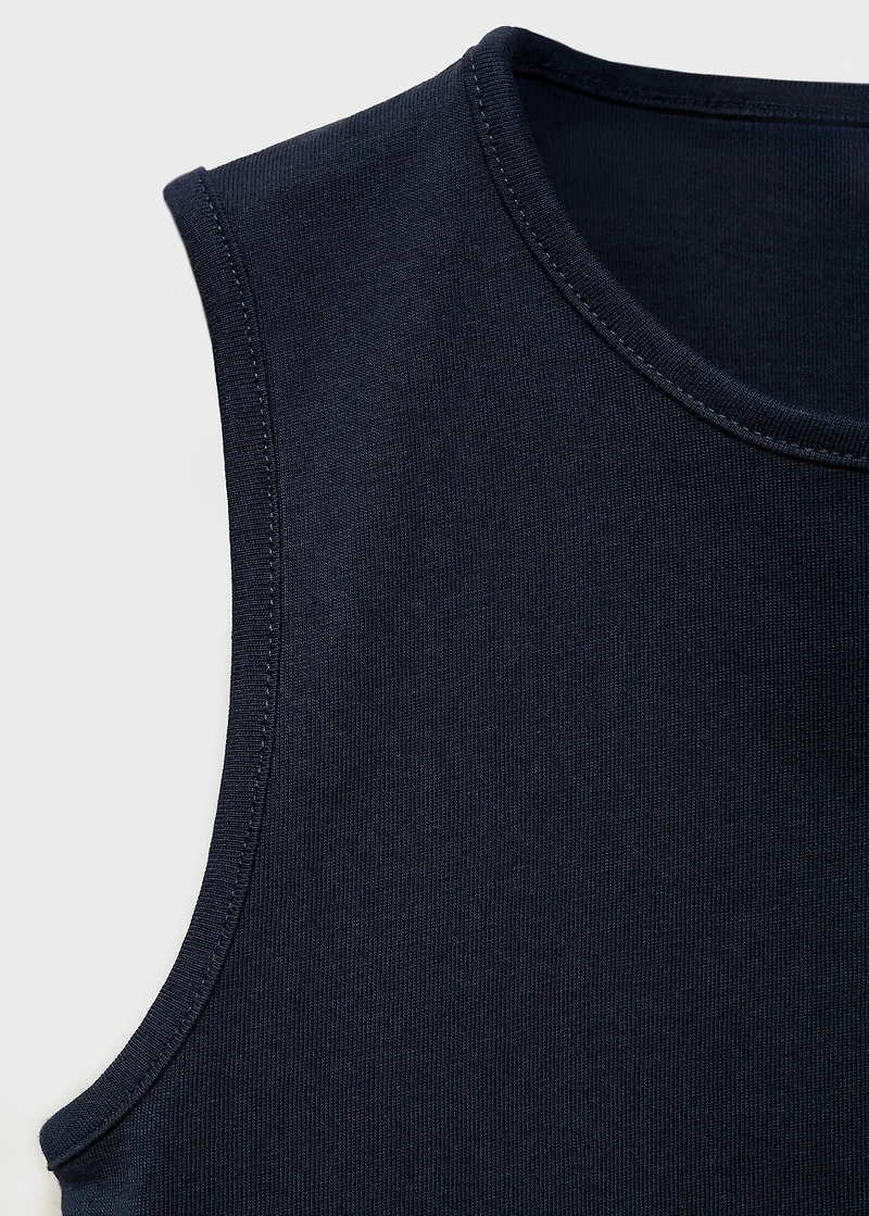 Cut-out back crop T-shirt