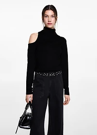Asymmetrical sweater with shoulder opening