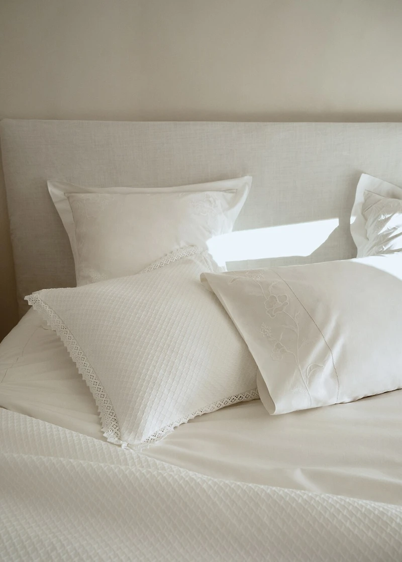 Cotton pillowcase with hand-embroidered flowers 45x110 cm