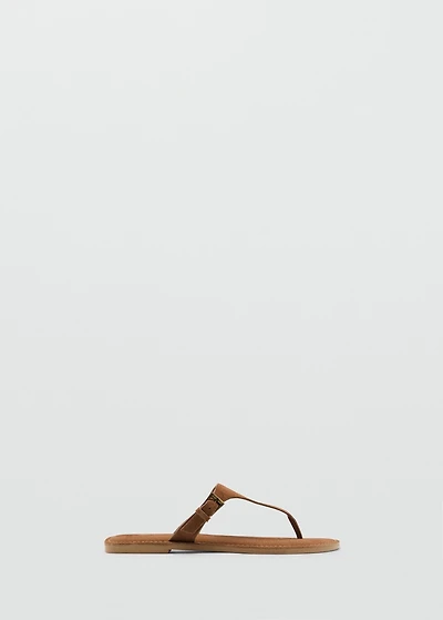 Buckle leather sandals