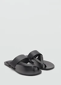 Leather straps sandals