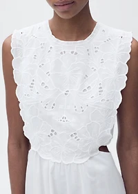 Embroidered dress with side slits