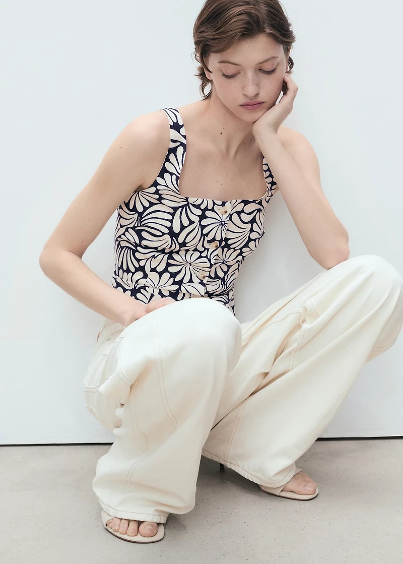 Floral fitted linen top