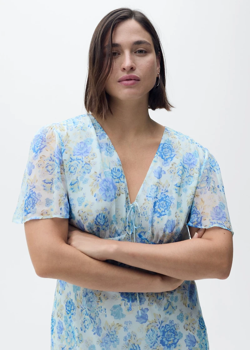 Short-sleeved floral midi dress