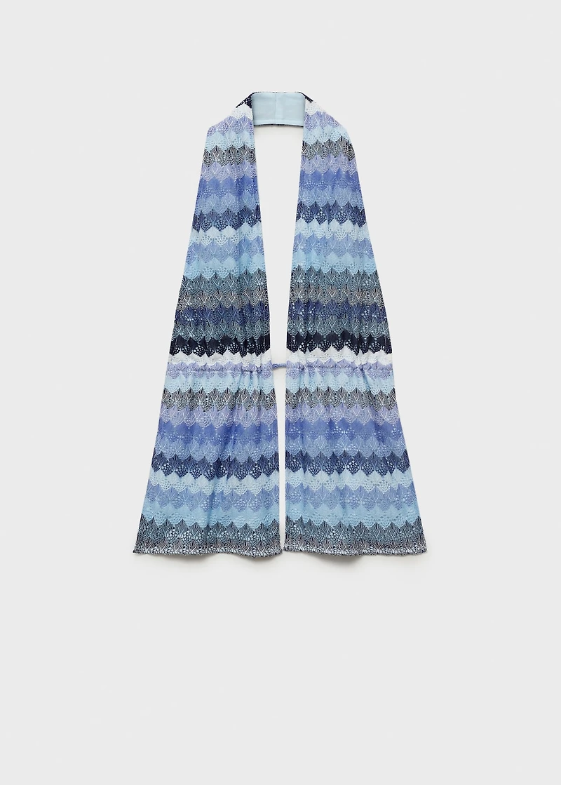 Zig-zag knitted top with lace pattern