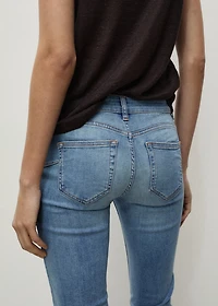 Push-up low-rise skinny jeans