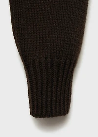 Chunky-knit sweater with ribbed trims