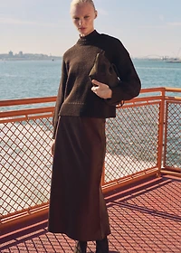 Chunky-knit sweater with ribbed trims