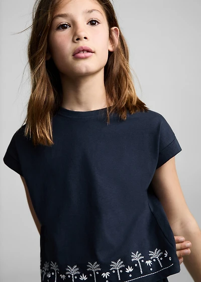 Embroidered short-sleeved t-shirt