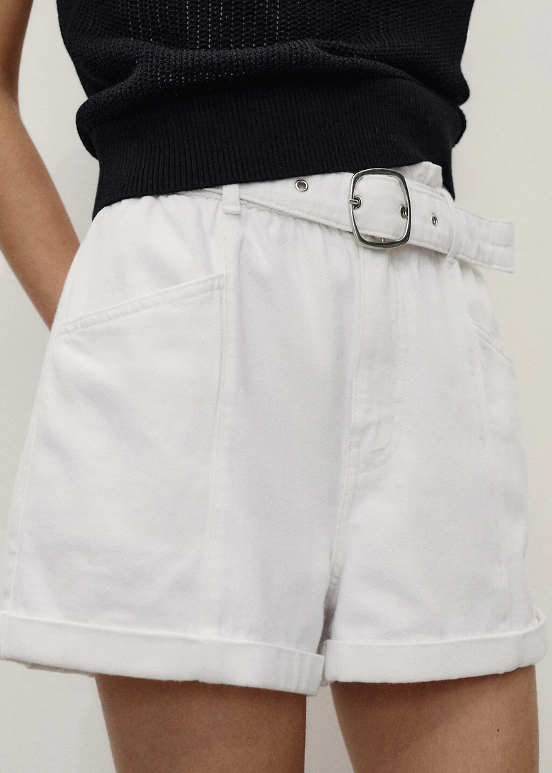 Paperbag shorts with rolled hem and belt