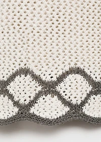 Knitted top with contrast details
