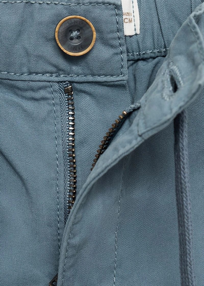 Elastic waist Bermuda shorts