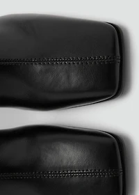 Block ankle boots with square toe