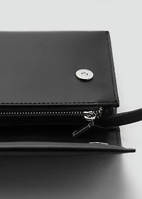 Crossbody bag with flap