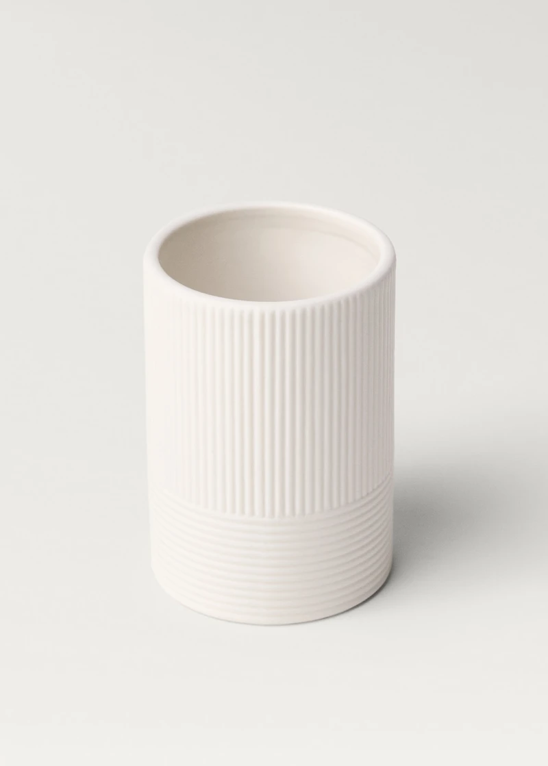 Stoneware embossed bathroom glass