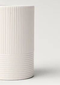 Stoneware embossed bathroom glass