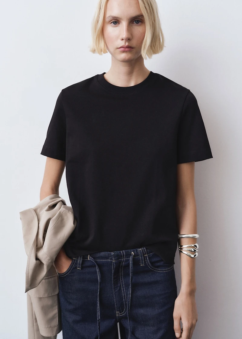 Short-sleeved cotton t-shirt
