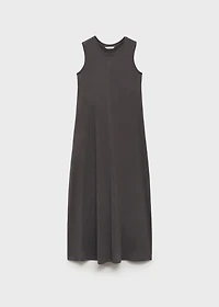 Sleeveless knitted dress