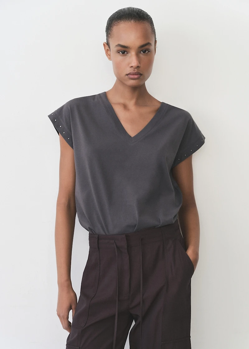 Studded V-neck t-shirt