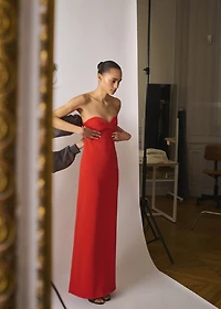 Strapless dress with sweetheart neckline