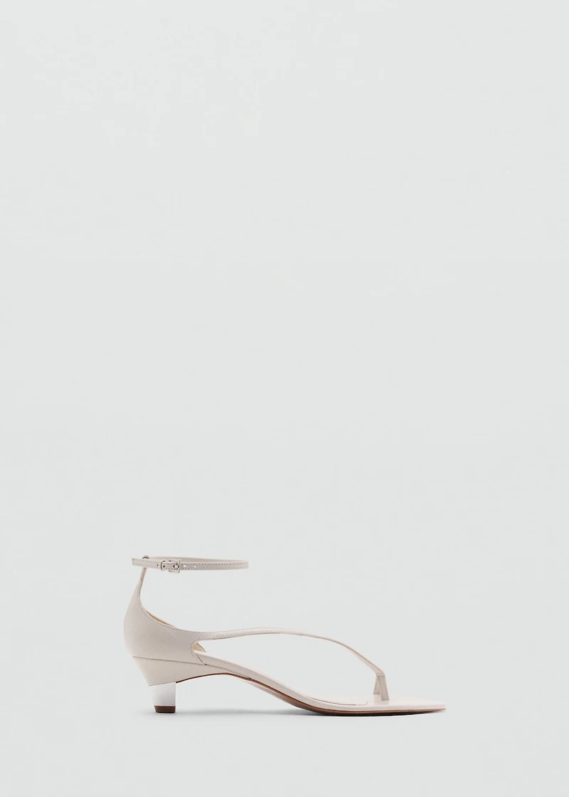 Leather sandals with a wide strap