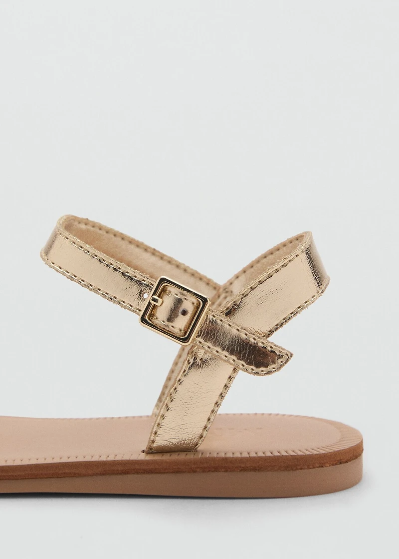 Sandals with metallic flower