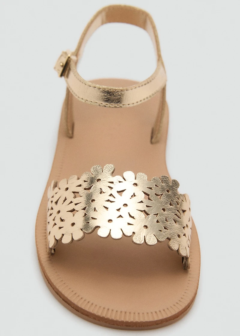 Sandals with metallic flower