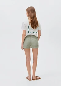 Cotton shorts with pockets
