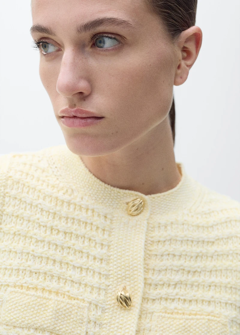 Knitted cardigan with jewel button