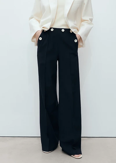 Straight-fit pants with contrasting buttons