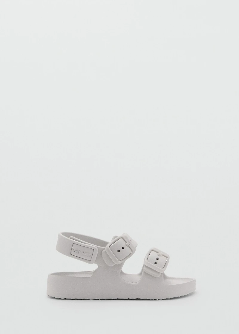 Flip-flops with buckle straps