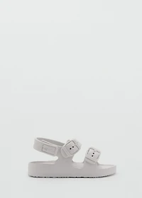 Flip-flops with buckle straps