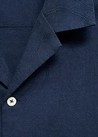 Shirt with embroidered bowling collar