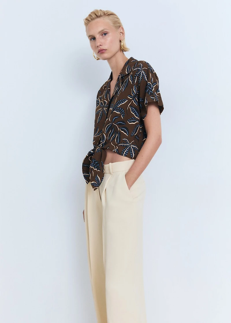 Printed crop shirt with knot detail