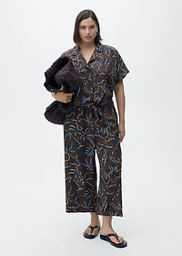 Printed crop shirt with knot detail