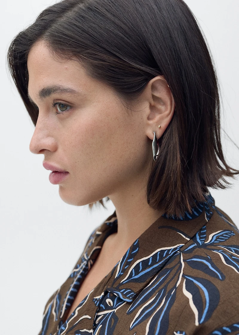 Printed crop shirt with knot detail