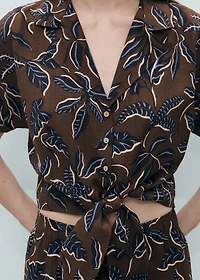 Printed crop shirt with knot detail
