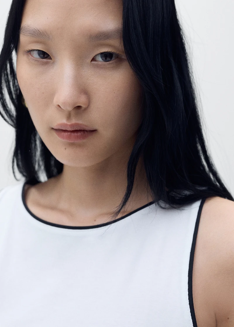 Cotton top with contrasting trim