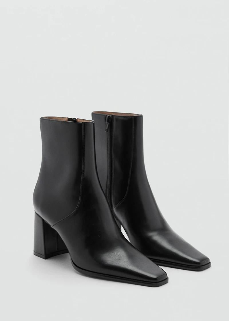 Ankle boots with block heel