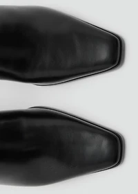 Ankle boots with block heel