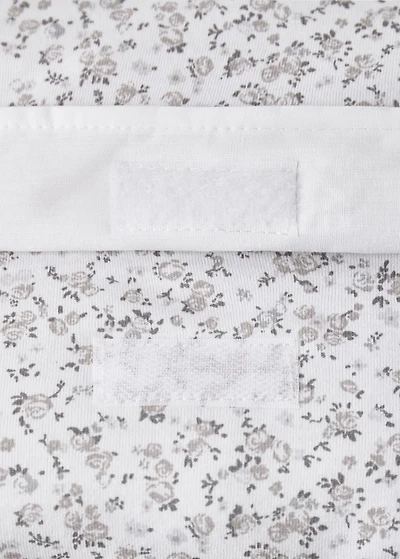 Children’s cotton portable changing table with mini-flower print